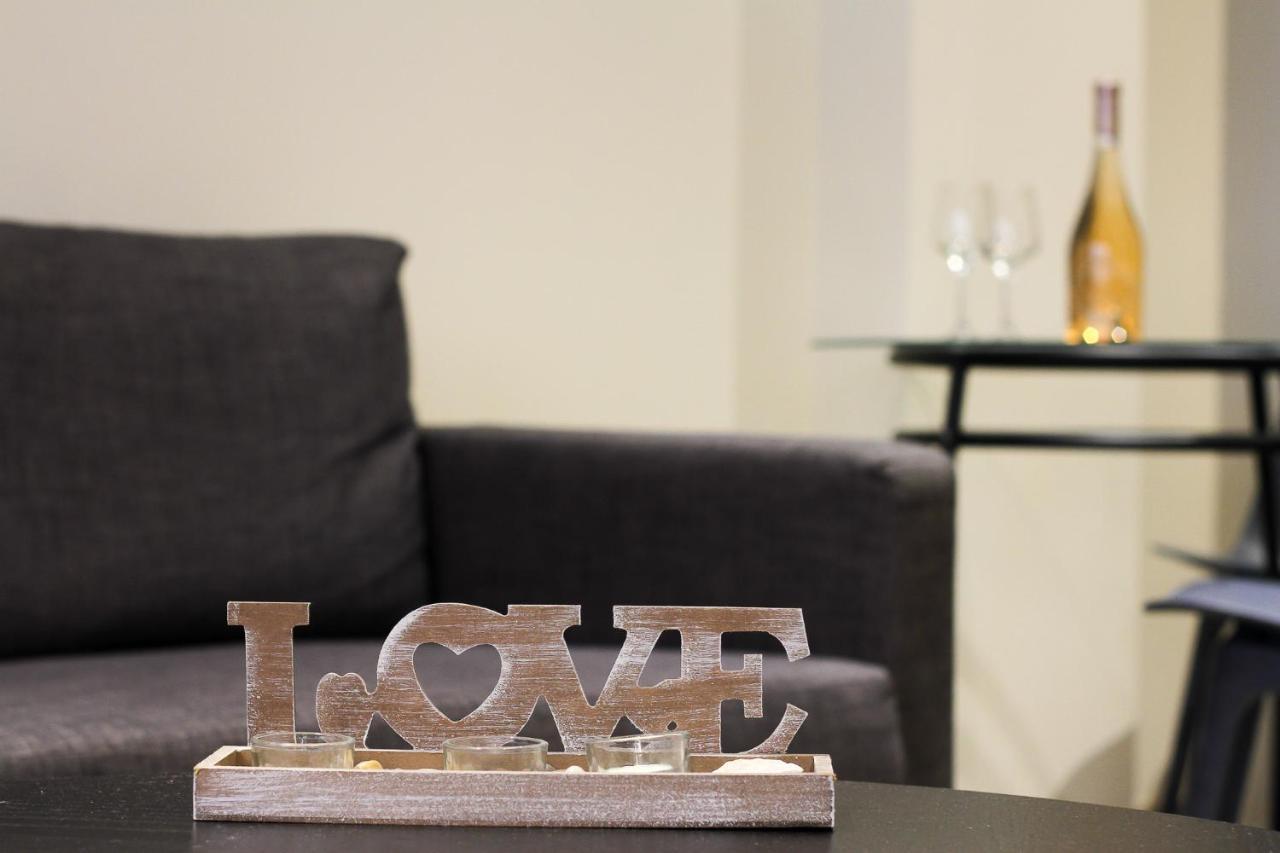 Pallados Suites Athens Luaran gambar